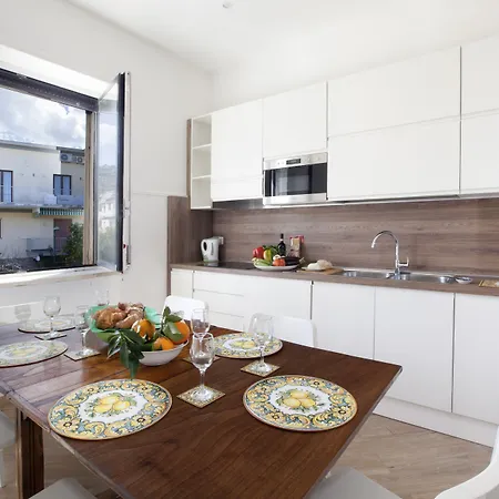 Yourhome - Tramonto Sul Golfo Сорренто